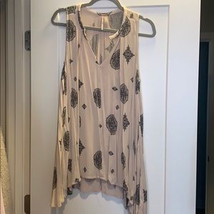 Free people tunic (missing button)